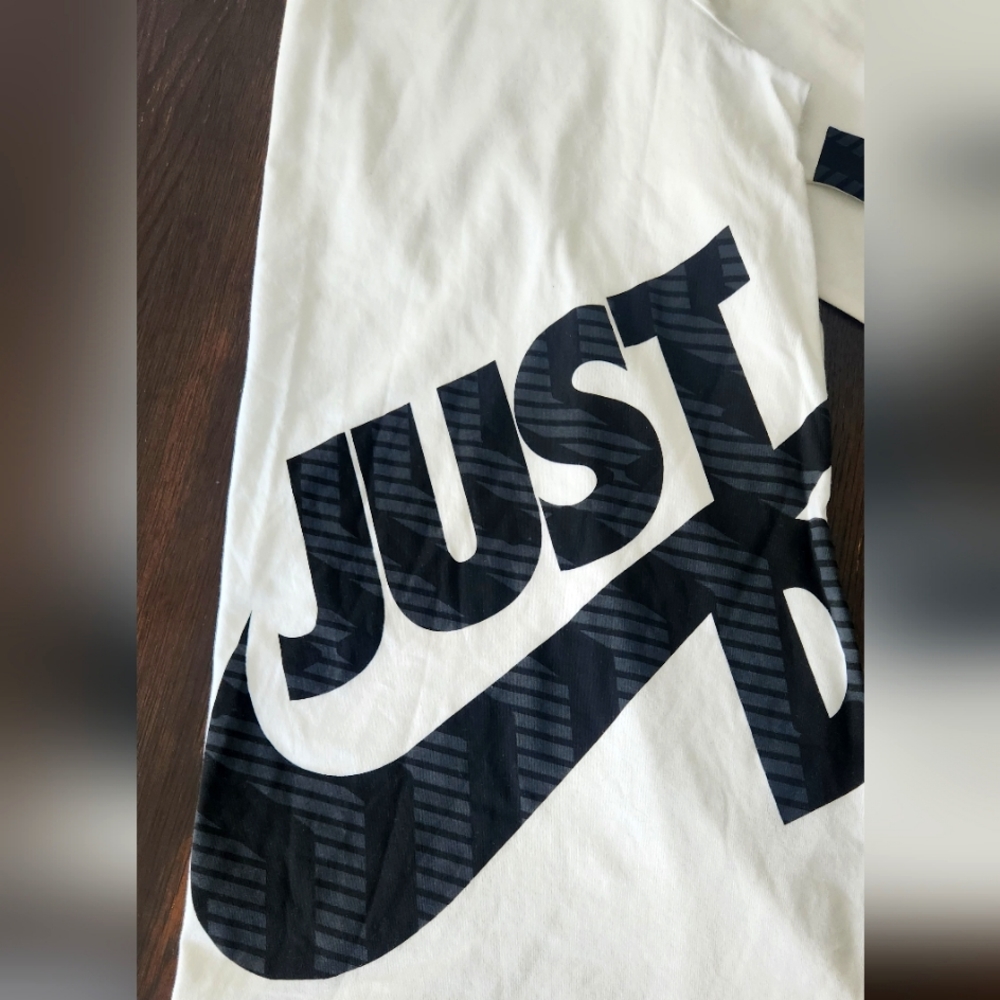 NIKE JUST DO IT LONG SLEEVE TEE